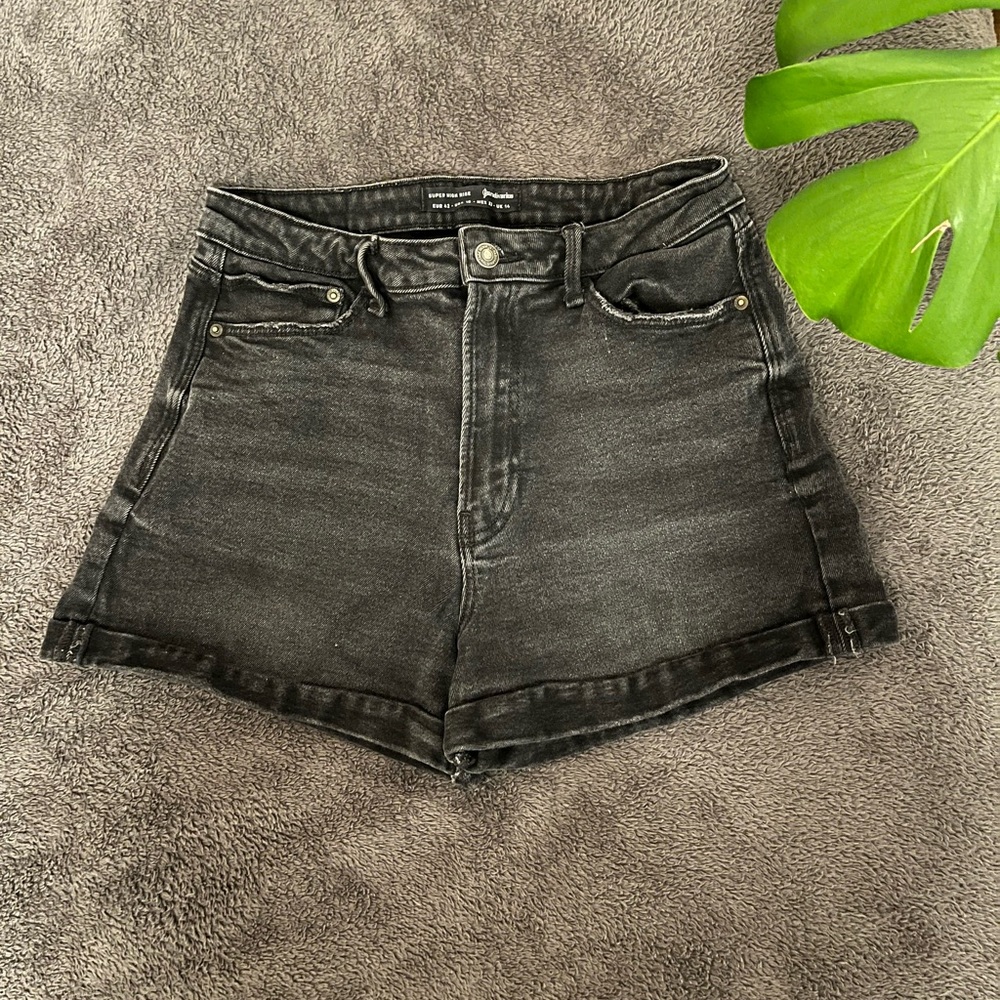 Black Denim Super High Rise Women's Shorts